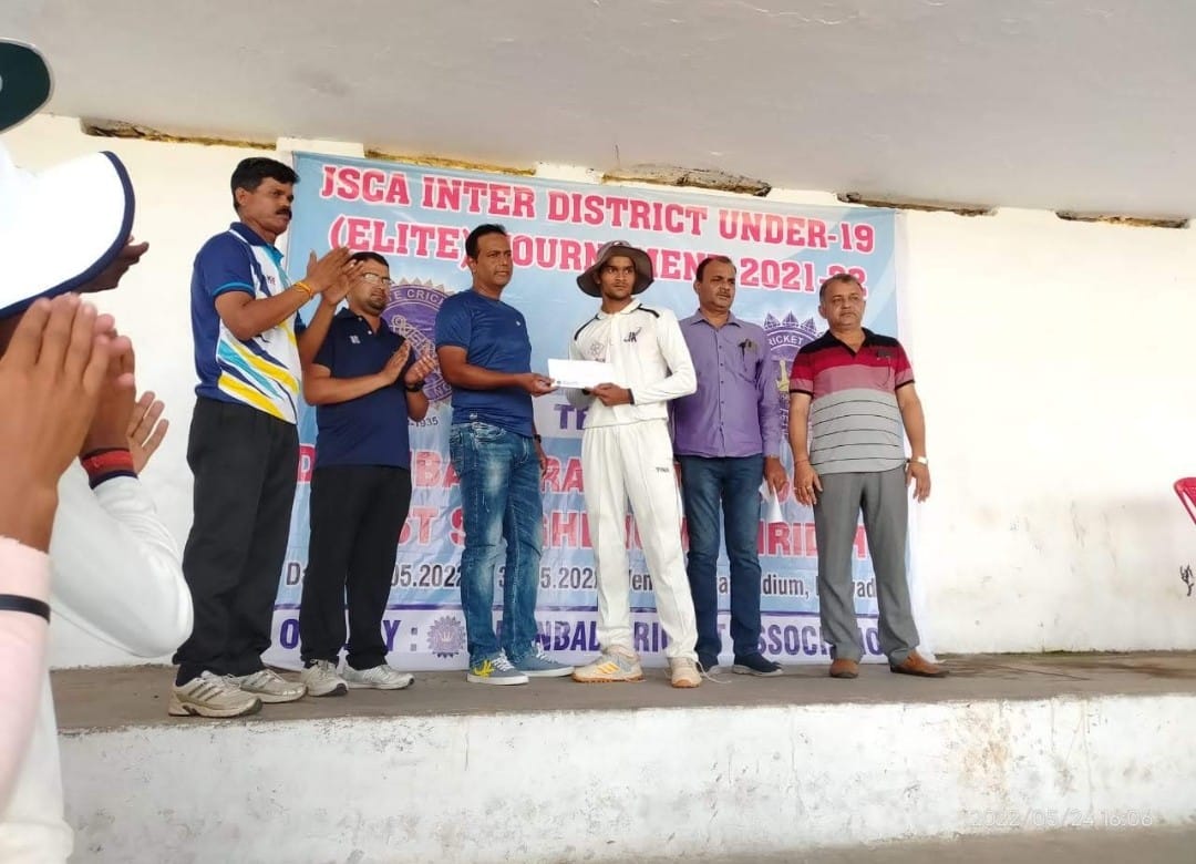 Cricket Moment
